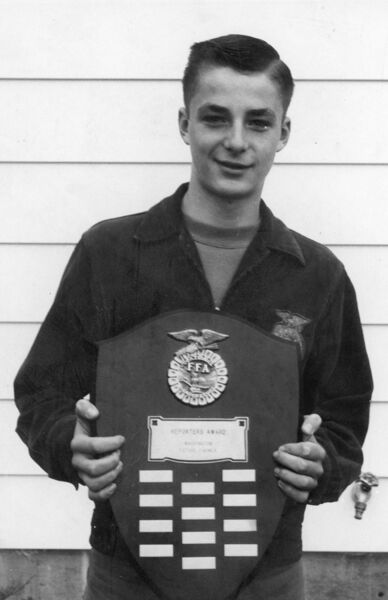 File:196x-dan-print-00250-ffa-reporters-award-gary-wegner-1600.jpg