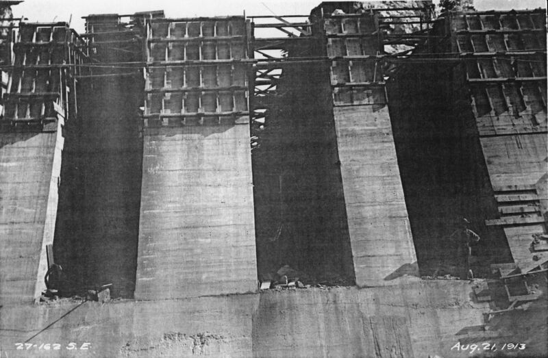File:1913-08-21-llt-0041a-construction-north-flank-1600.jpg