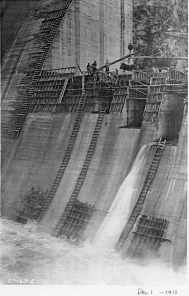 File:1913-12-01-llt-0051-north-flank-construction-1600.jpg