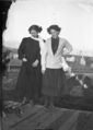 1905-1915-otto-0321-two-young-ladies-on-boardwalk-1600.jpg