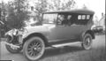 1918-auto-0025-man-in-car-1600.jpg