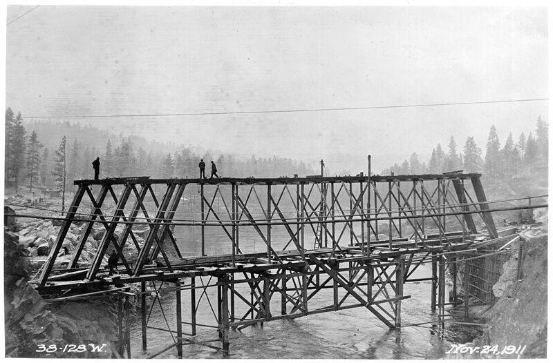 File:1911-11-24-bbrr-039-construction-long-lake-rr-bridge.jpg
