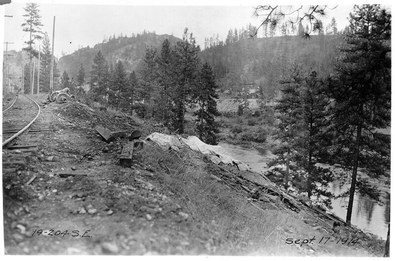 File:1914-09-17-bbrr-068-19-204se-rr-accident.jpg