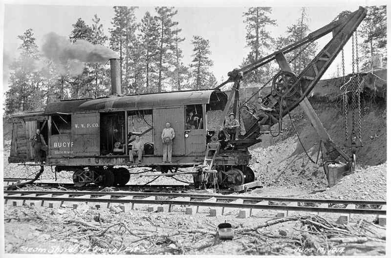 File:1914-06-19-bbrr-046-steam-shovel-at-gravel-pit.jpg