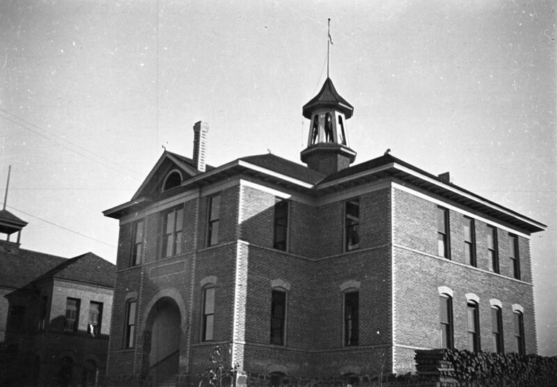 File:1905-1915-otto-0316-high-school-and-wood-pile-1600.jpg
