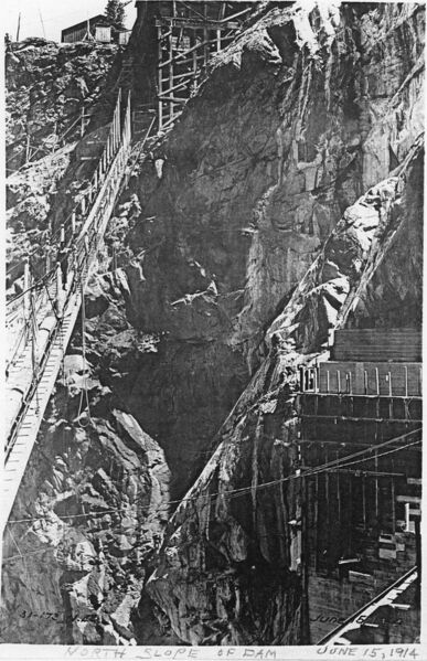 File:1914-06-15-llt-0092-north-slope-of-dam-1600.jpg