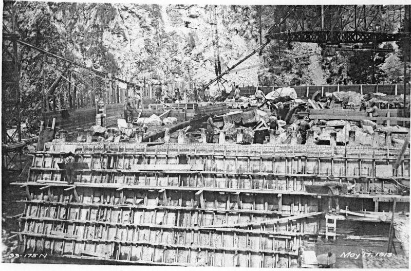 File:1913-05-17-llt-0033-dam-forms-ruble-concrete-1600.jpg