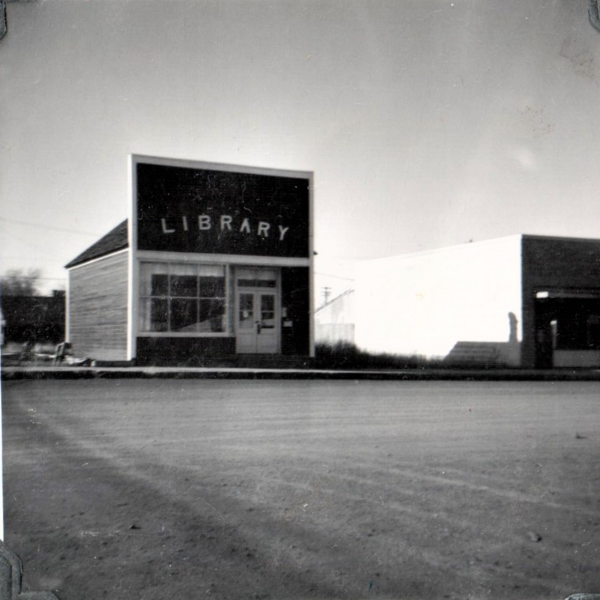 File:1966-memorial-library-02b-photo.png