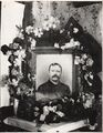 0000-rml-0234-unknown-man-in-picture-with-wreaths.jpg