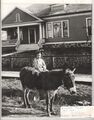 1915-rml-0211-elizabeth-raymer-on-spokane-avenue-at-laurel-street-facing-south.jpg